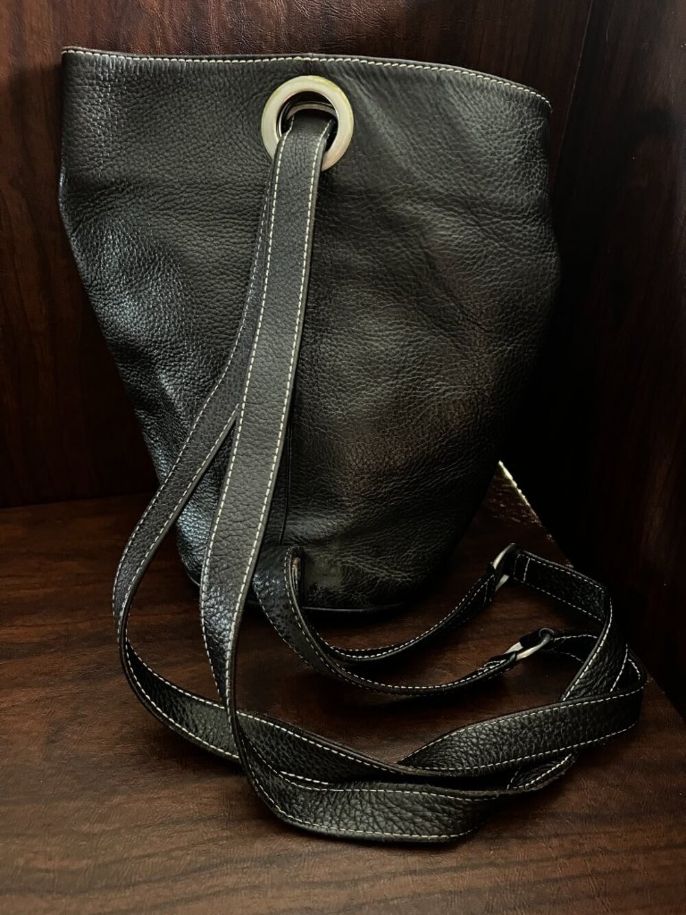 Tote Le Monde pebbled leather convertible bucket bag backpack